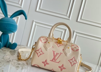 Monogram Emeinte Embossed Grained Calfskin